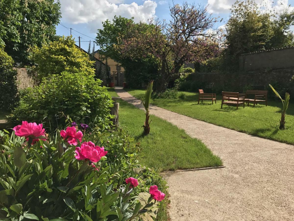 Bed and Breakfast L'Ermitage Saint-Vaast-la-Hougue Exterior foto